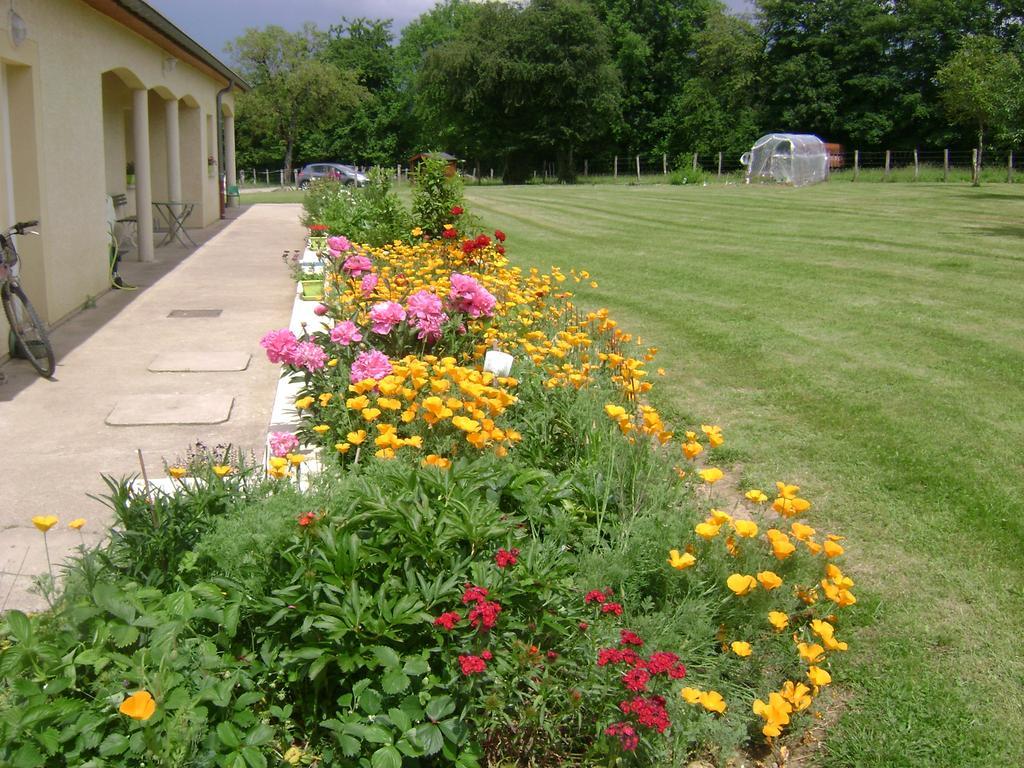 La Ferme De La Velle Bed & Breakfast La Neuvelle-les-Scey Exterior photo
